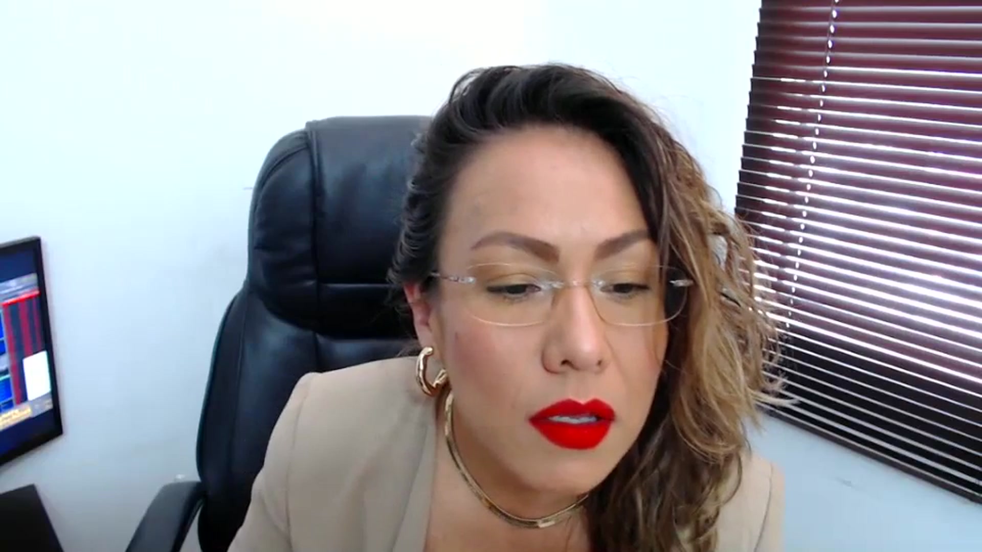 office_secret video thumbnail
