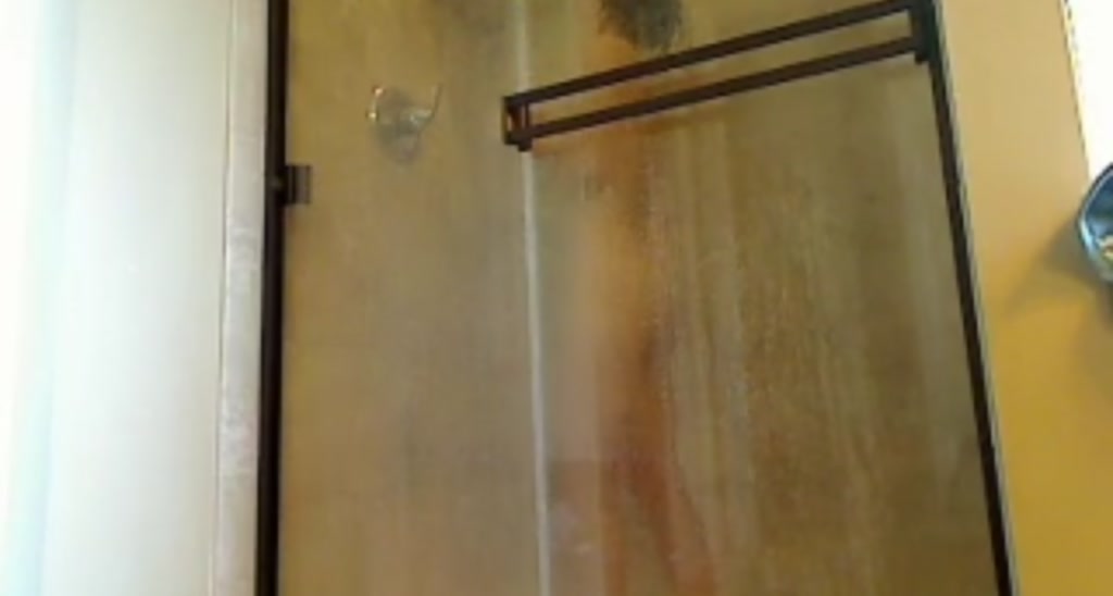 le_lea video thumbnail