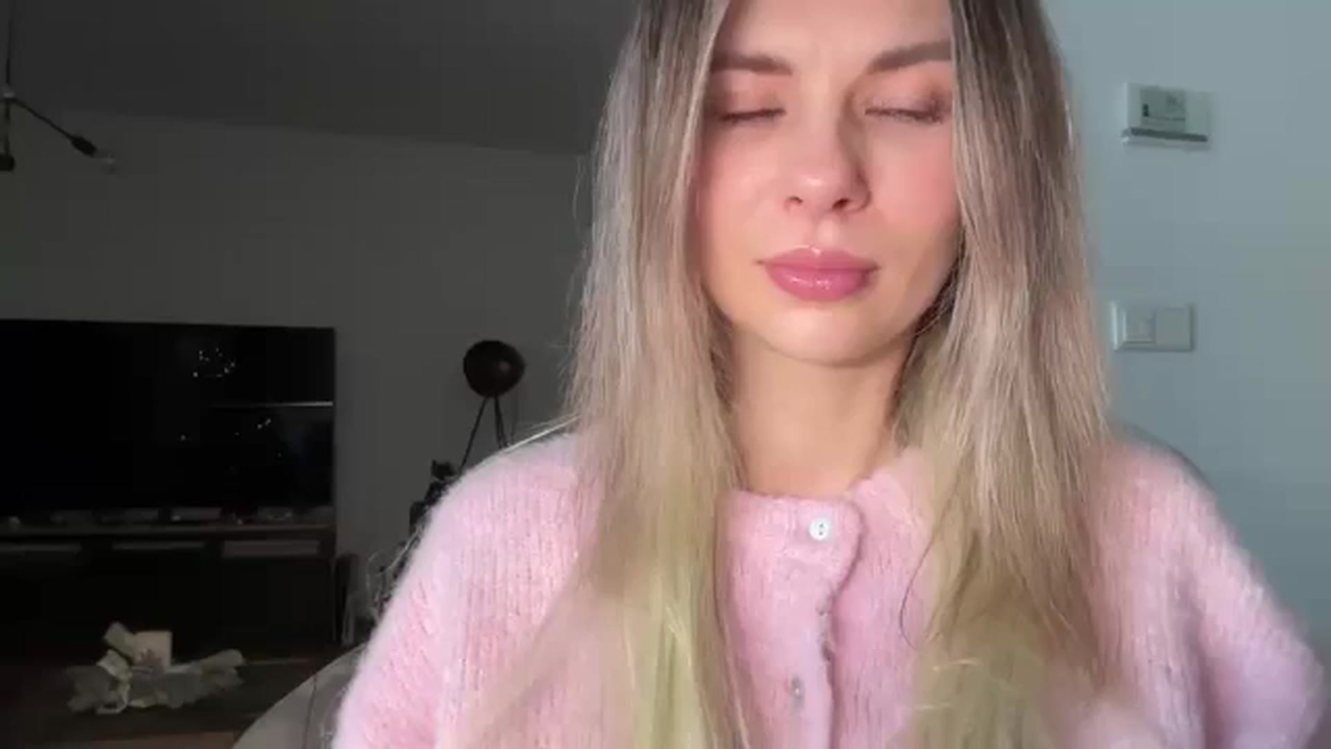 neverinmylife video thumbnail