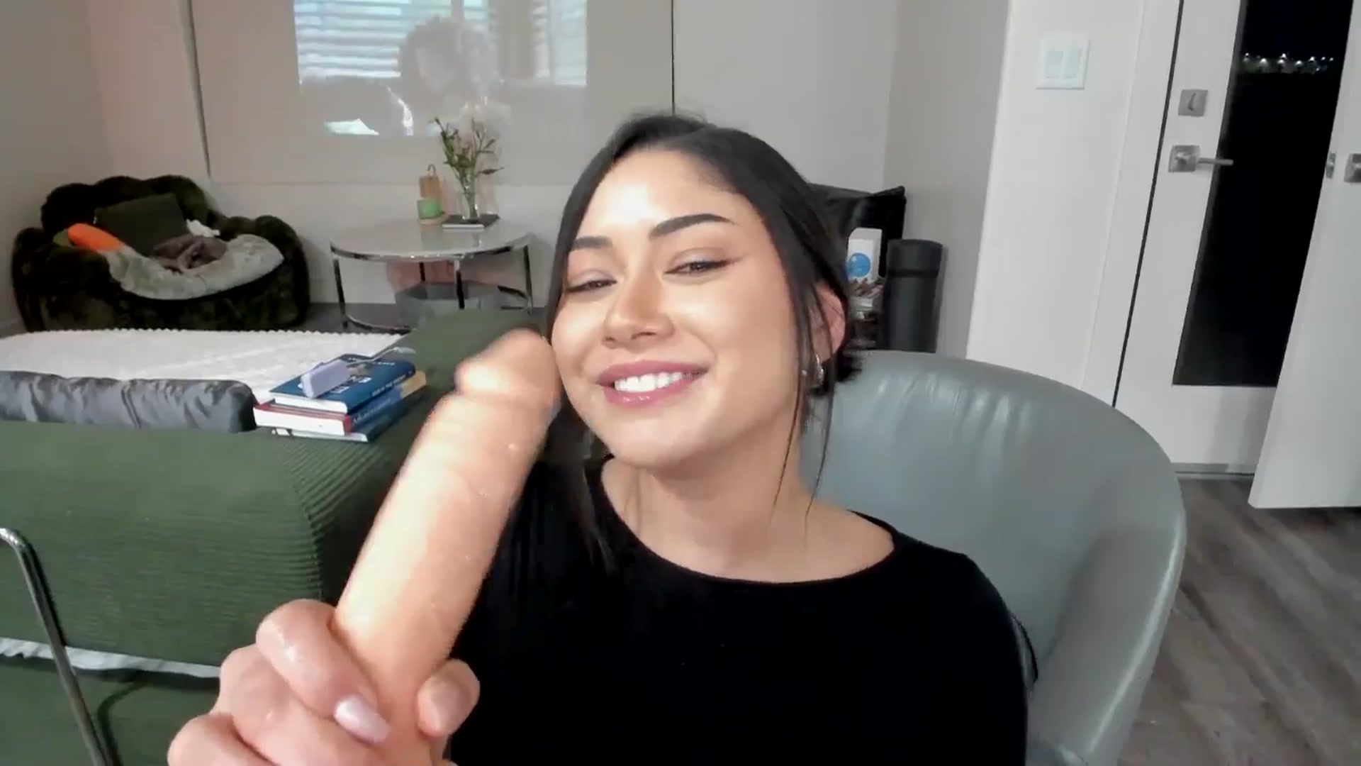 YourGoddessLu video thumbnail