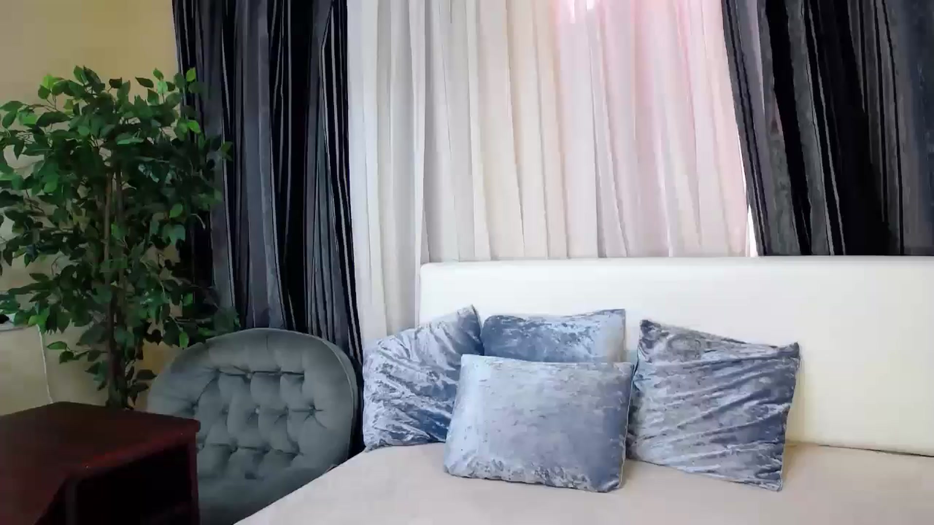 Floured video thumbnail