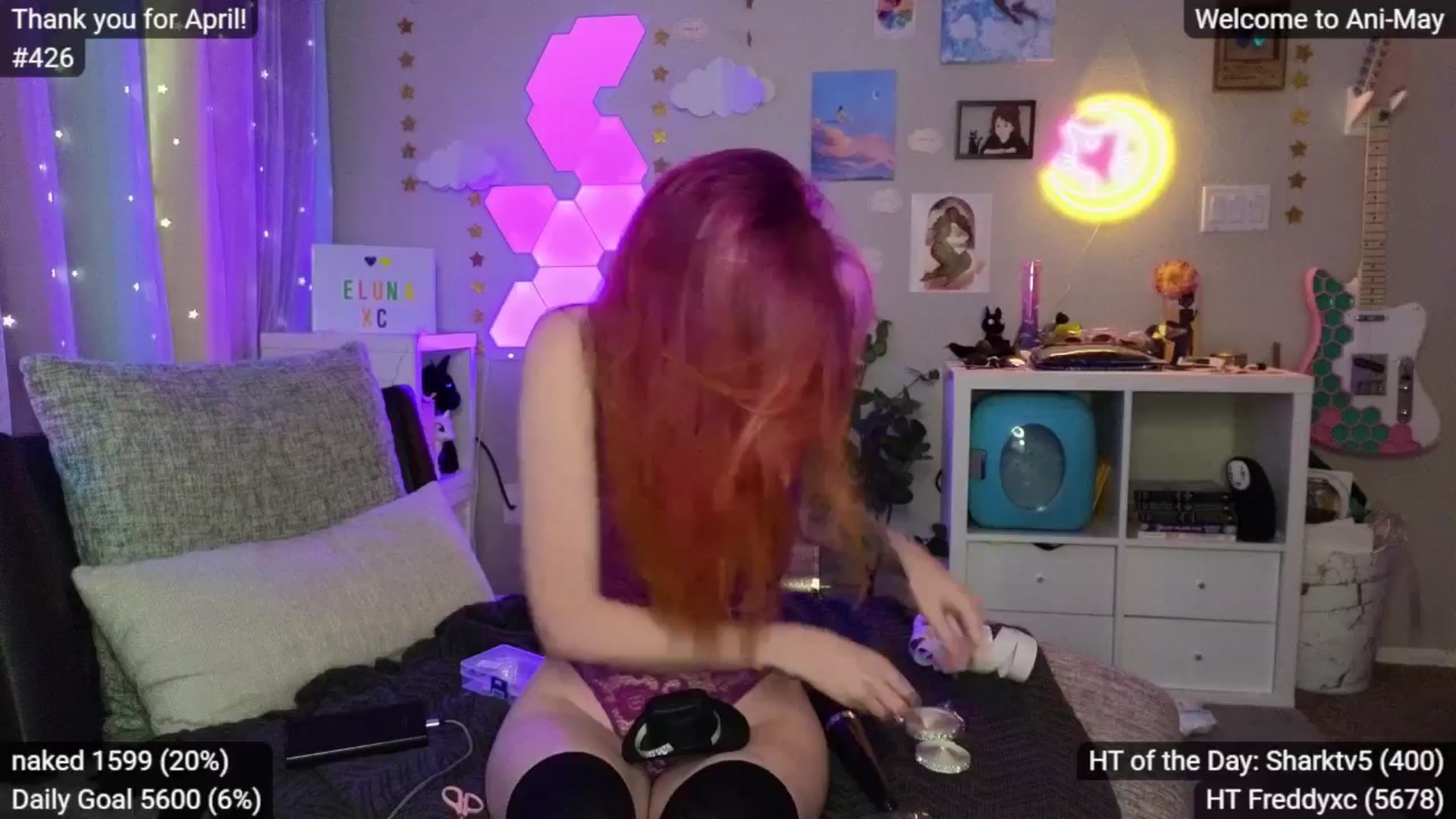 elunaxc video thumbnail