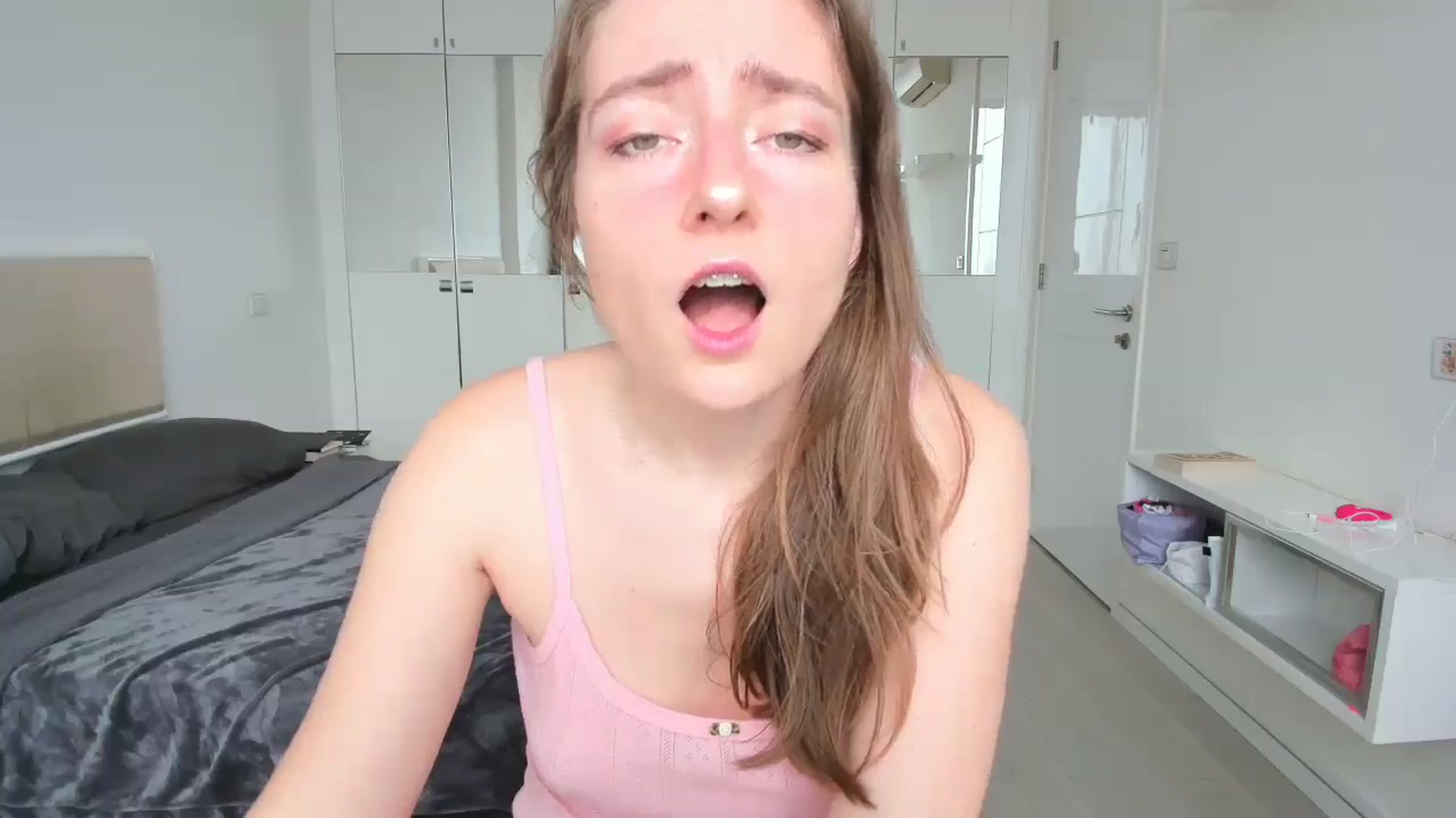 LiaSasha video thumbnail