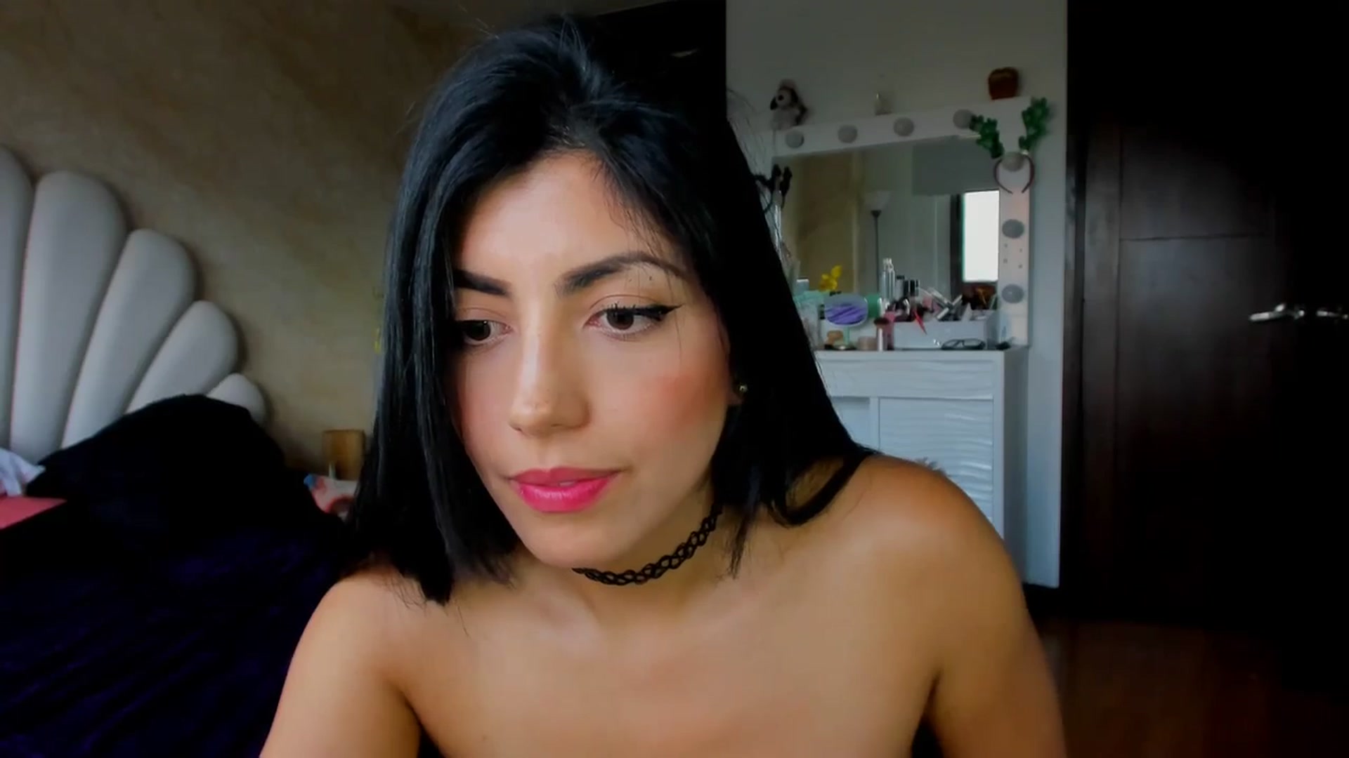 leyla_blue video thumbnail