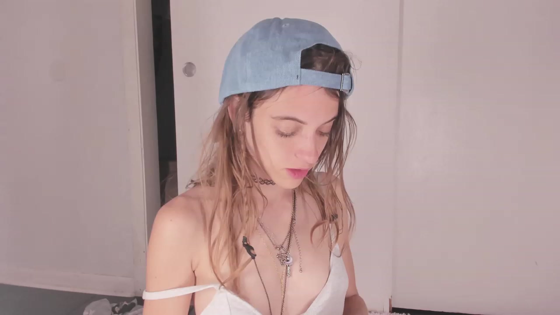 NaomiDee video thumbnail