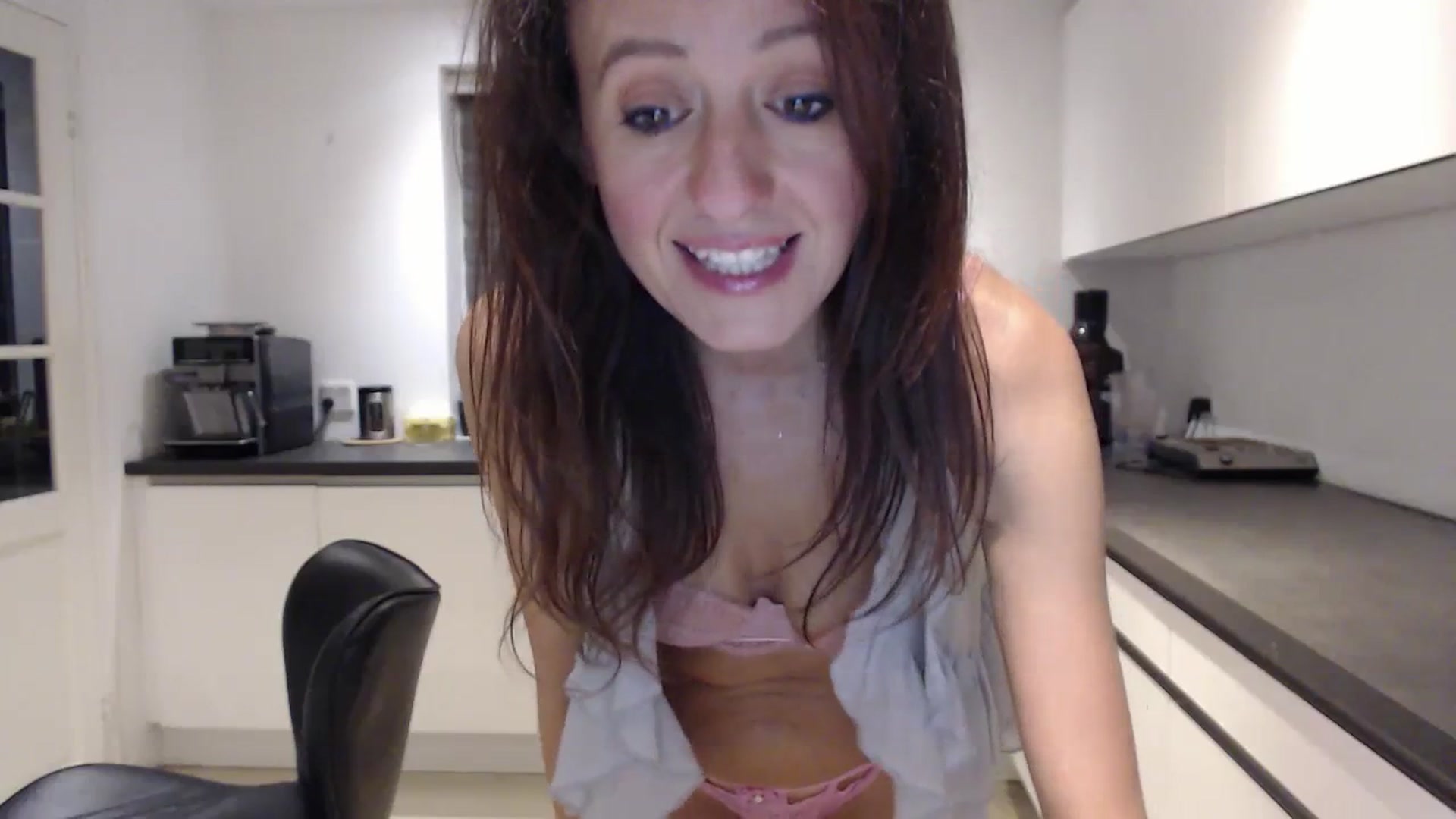 Anelly video thumbnail