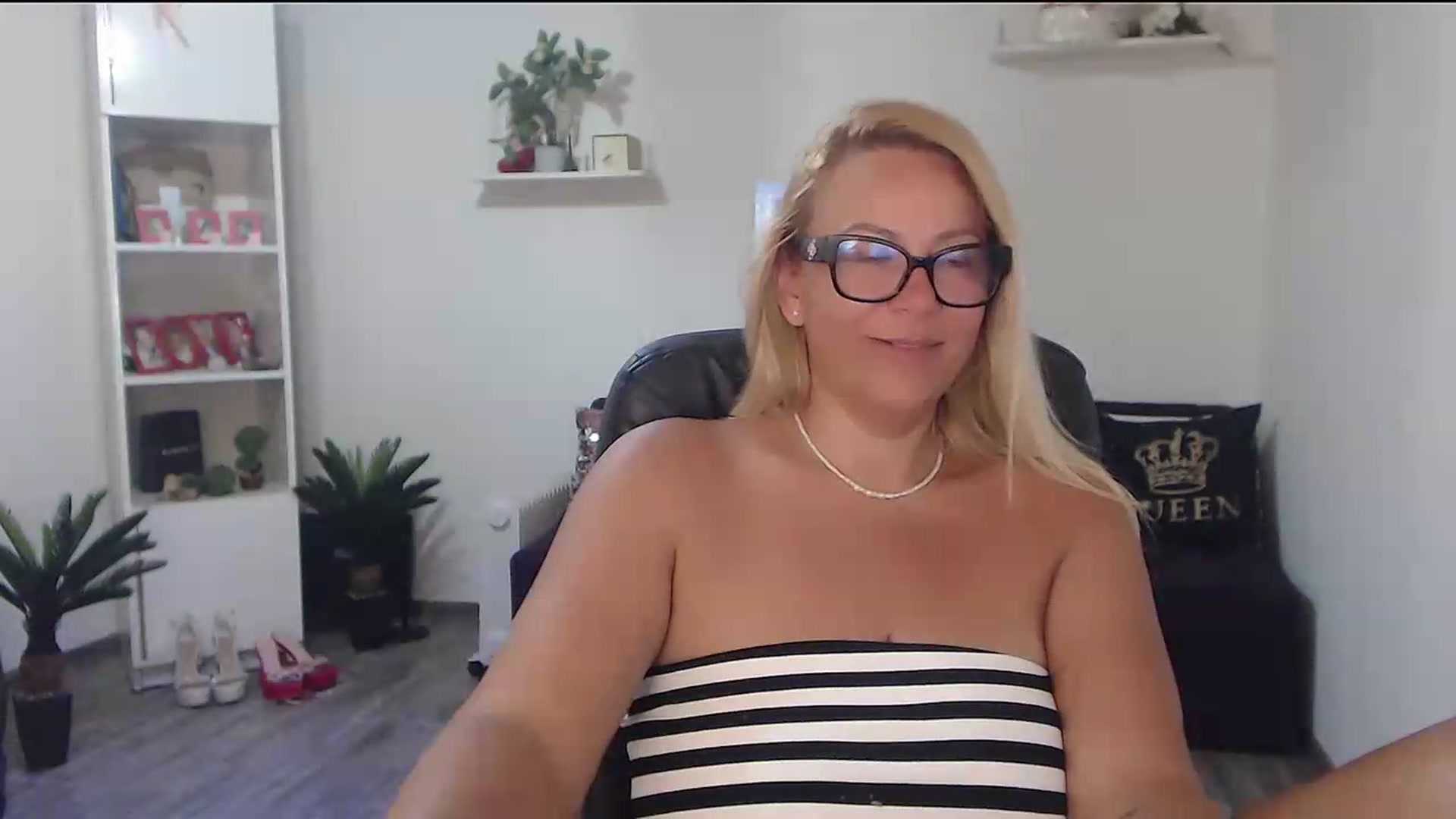 A_baby_Boo video thumbnail