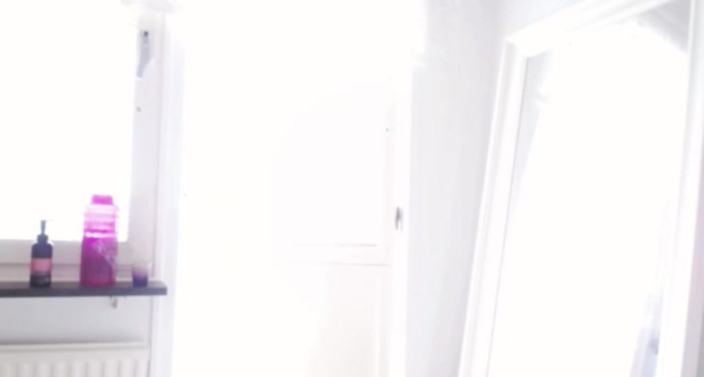 Sunhiee video thumbnail