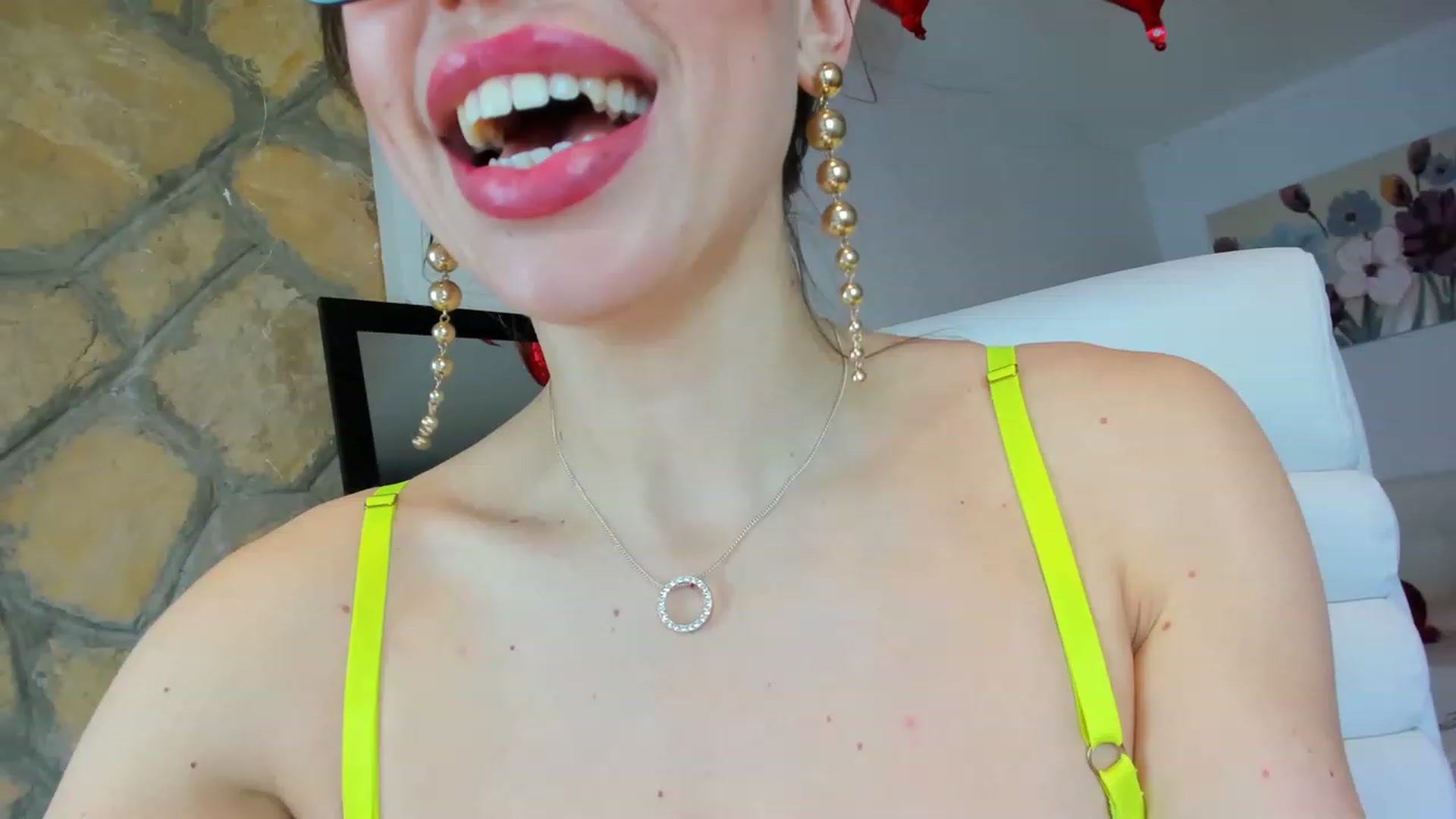 AnnasCloset video thumbnail