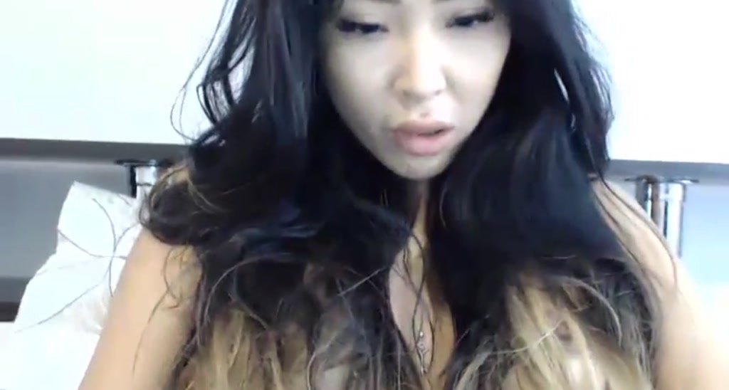 MissssMia video thumbnail