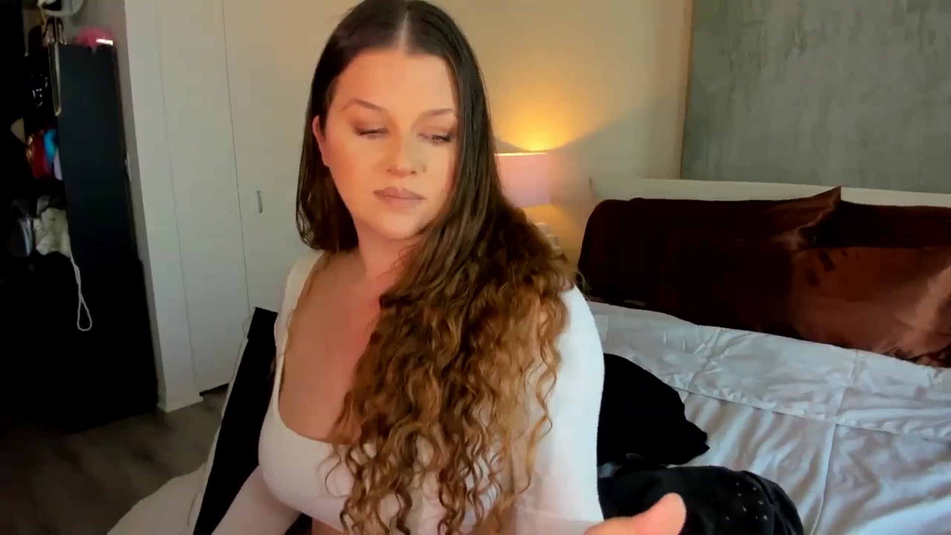 thewolfof_MFC video thumbnail