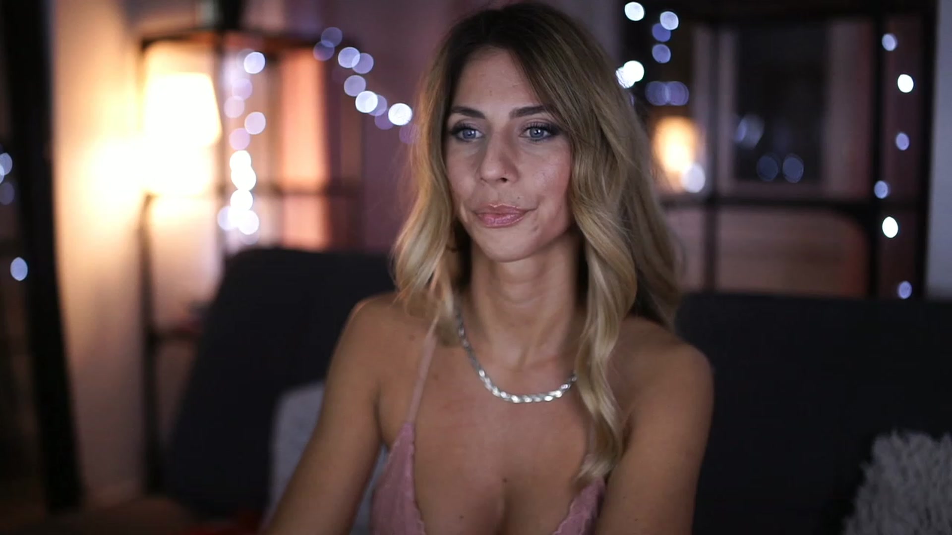 HelloHalley video thumbnail