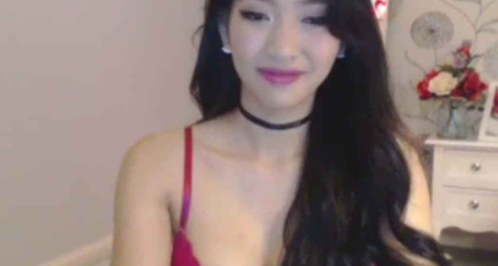 MissReinaT video thumbnail