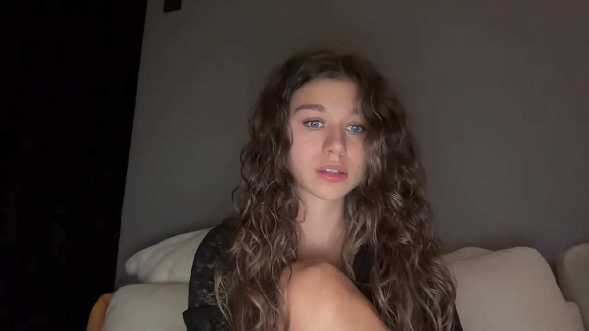 JewelReigns video thumbnail