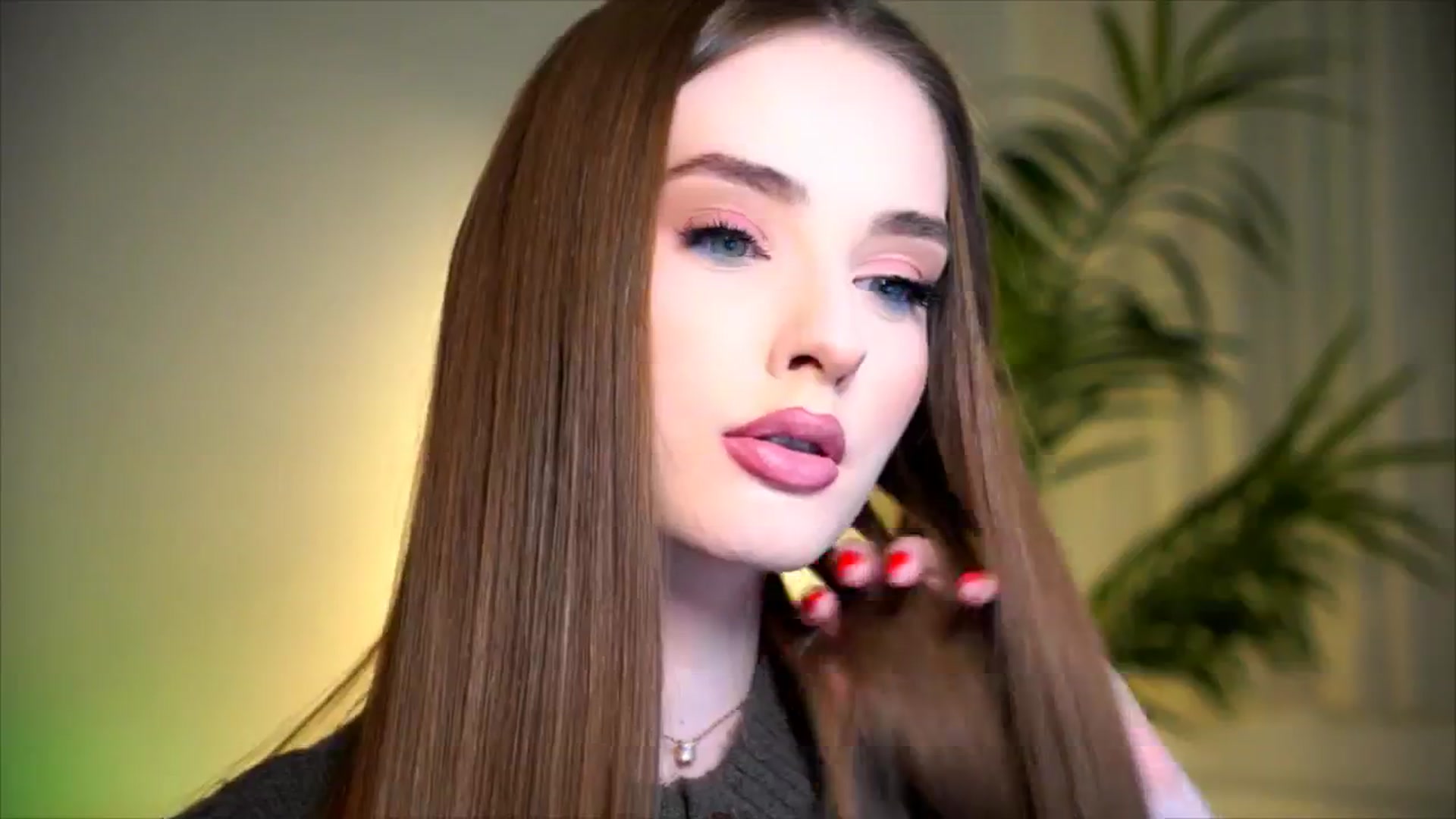 petitegonwild video thumbnail