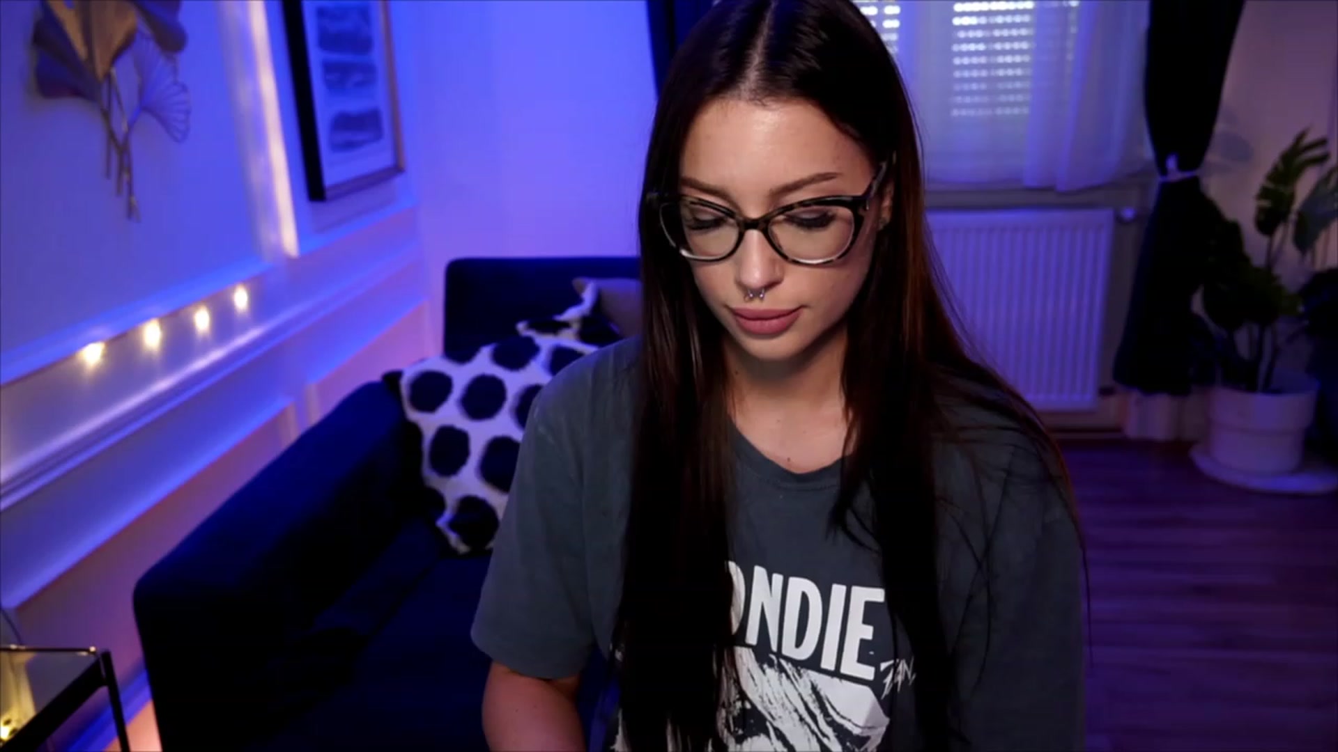 blueexstacey video thumbnail
