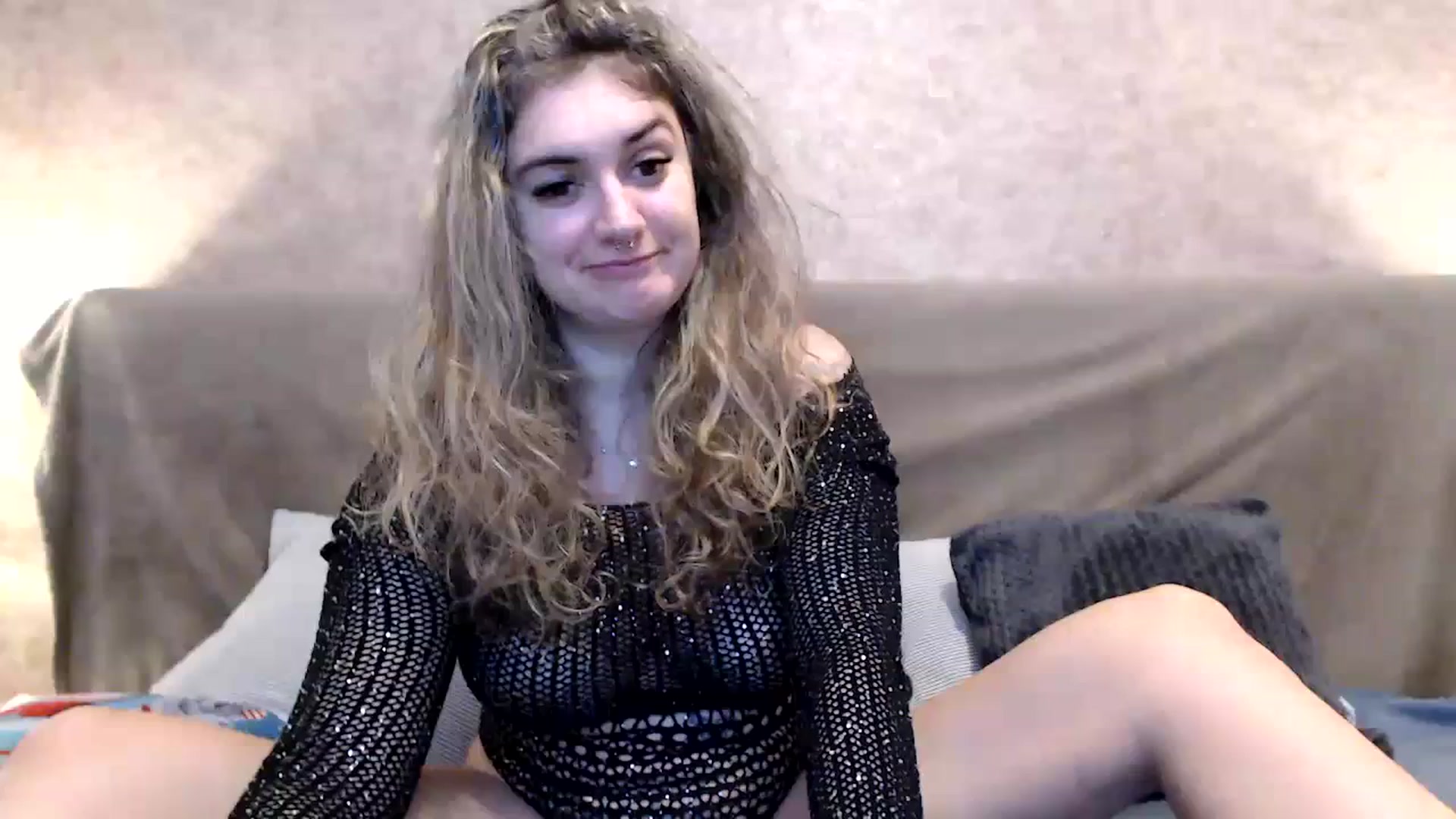 MissDivinna video thumbnail