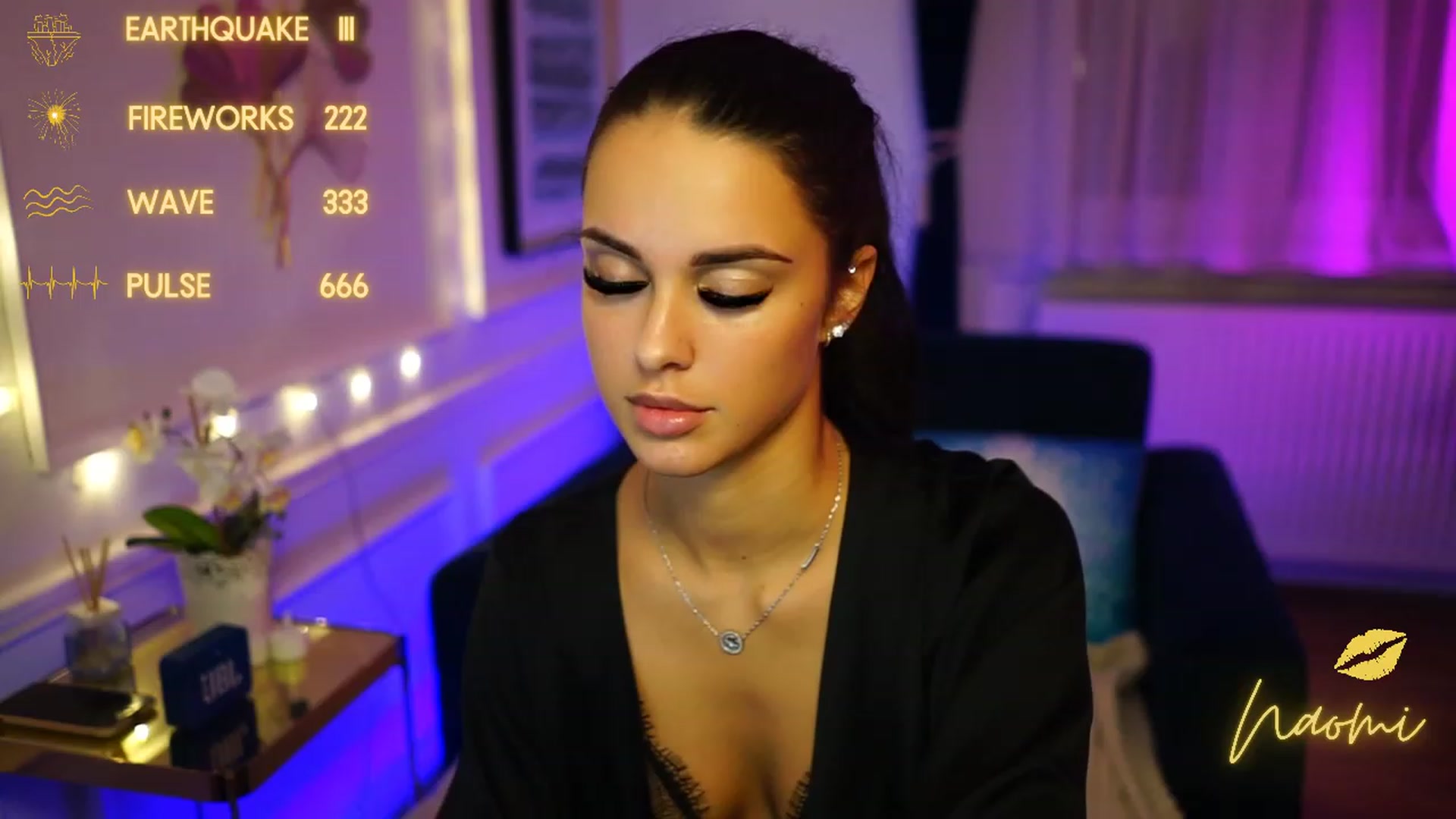 cinnabellee video thumbnail