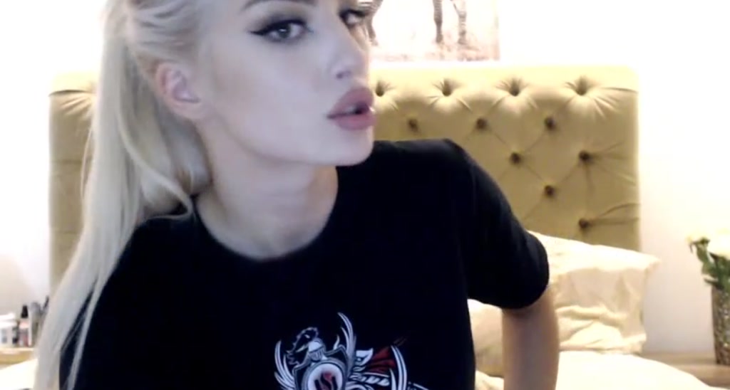 Kissofacobra video thumbnail