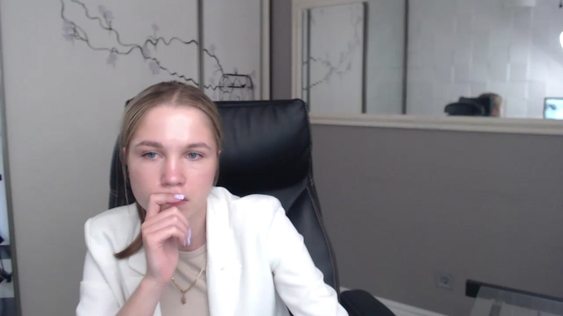 Kate_Lewiss video thumbnail