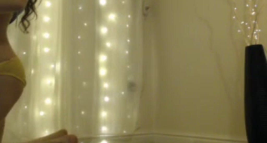 MissReinaT video thumbnail