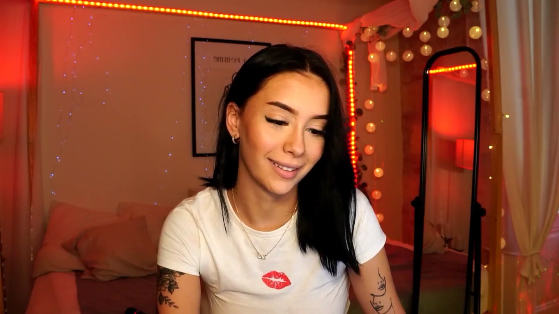 Naomii18 video thumbnail