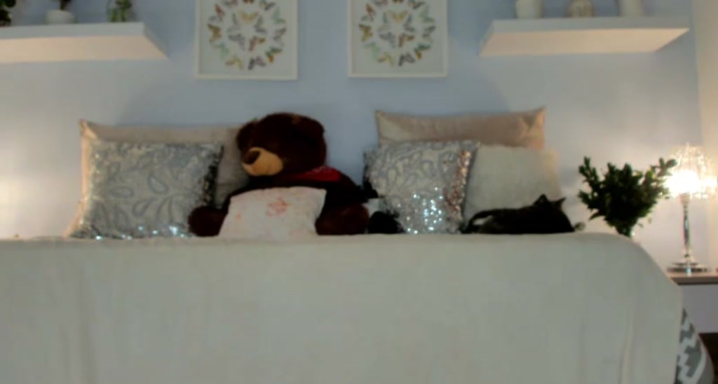 FloraBella_ video thumbnail