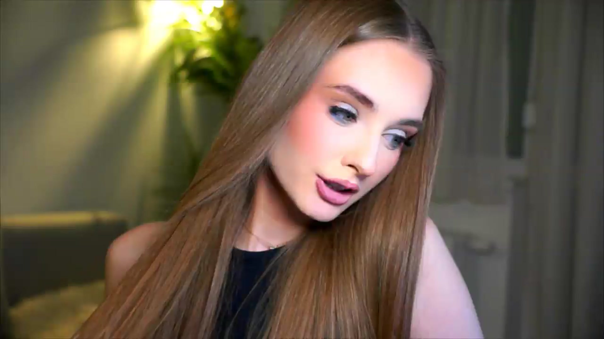 petitegonwild video thumbnail