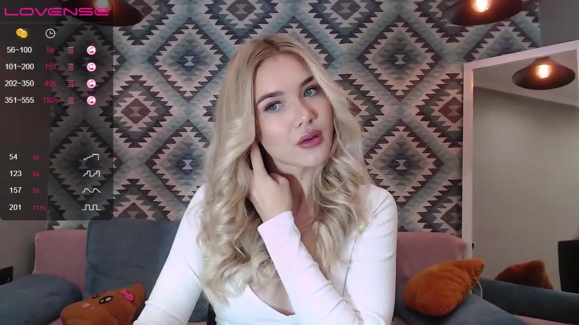 HolyMeow video thumbnail