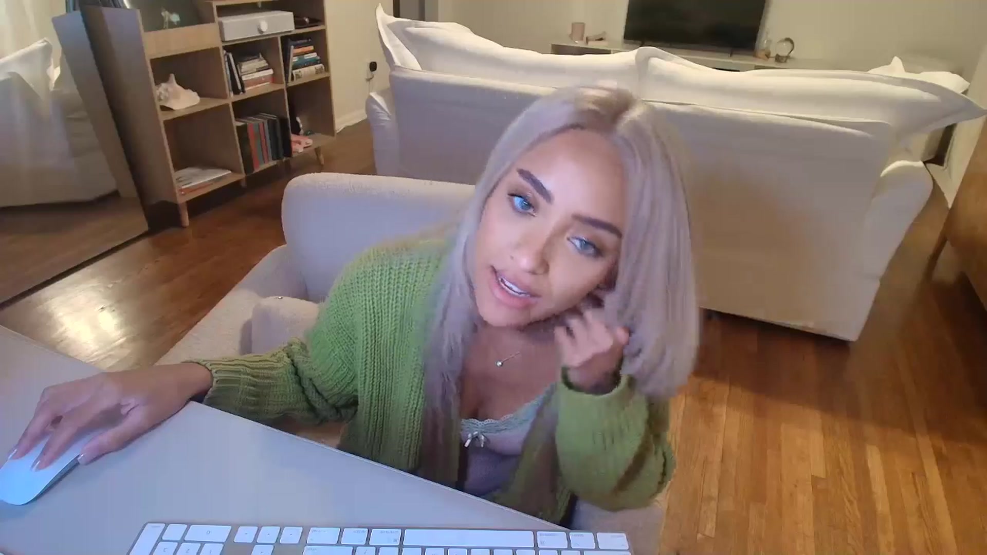 rosiewestttt video thumbnail