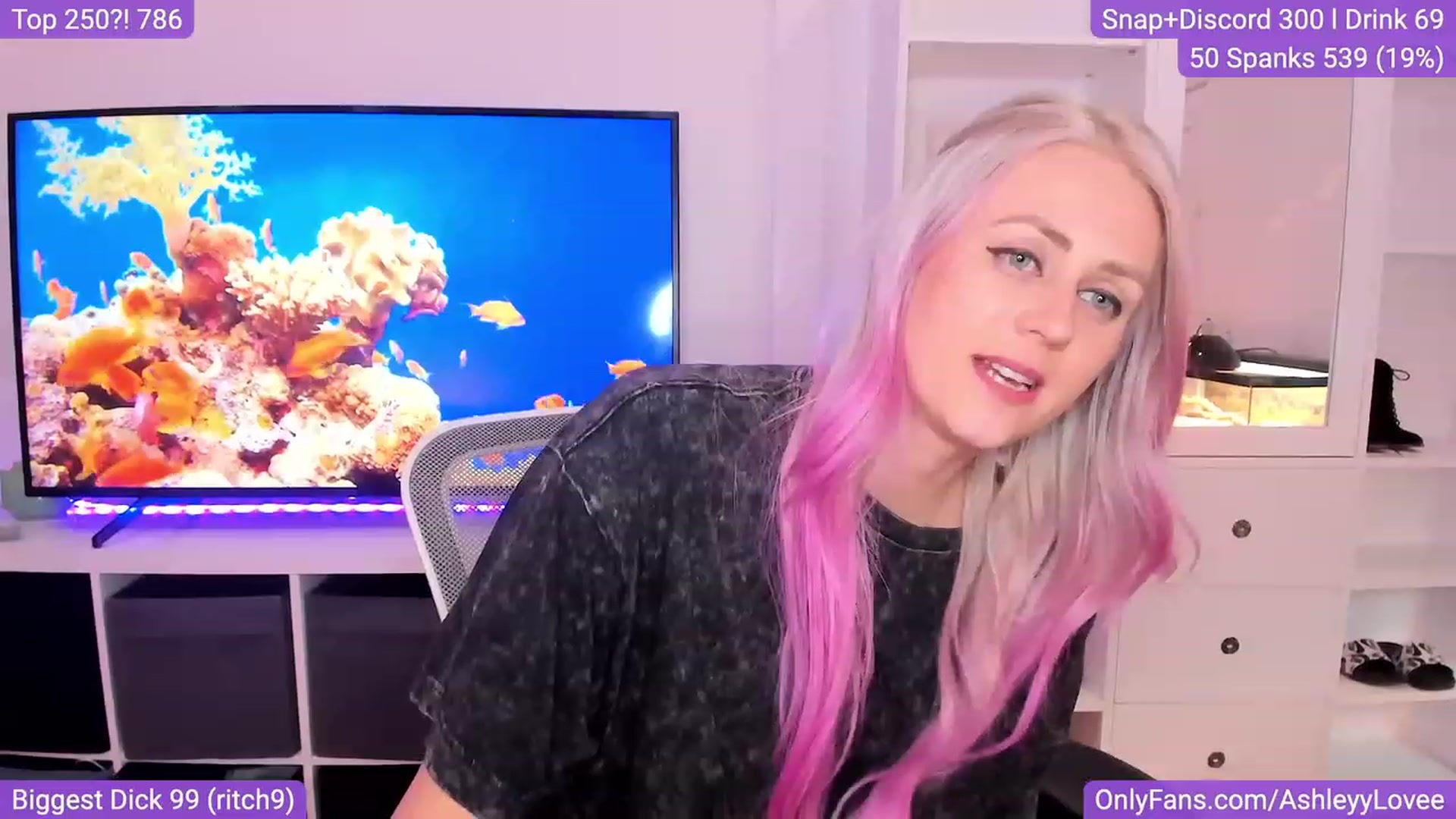 AshleyyLovee video thumbnail
