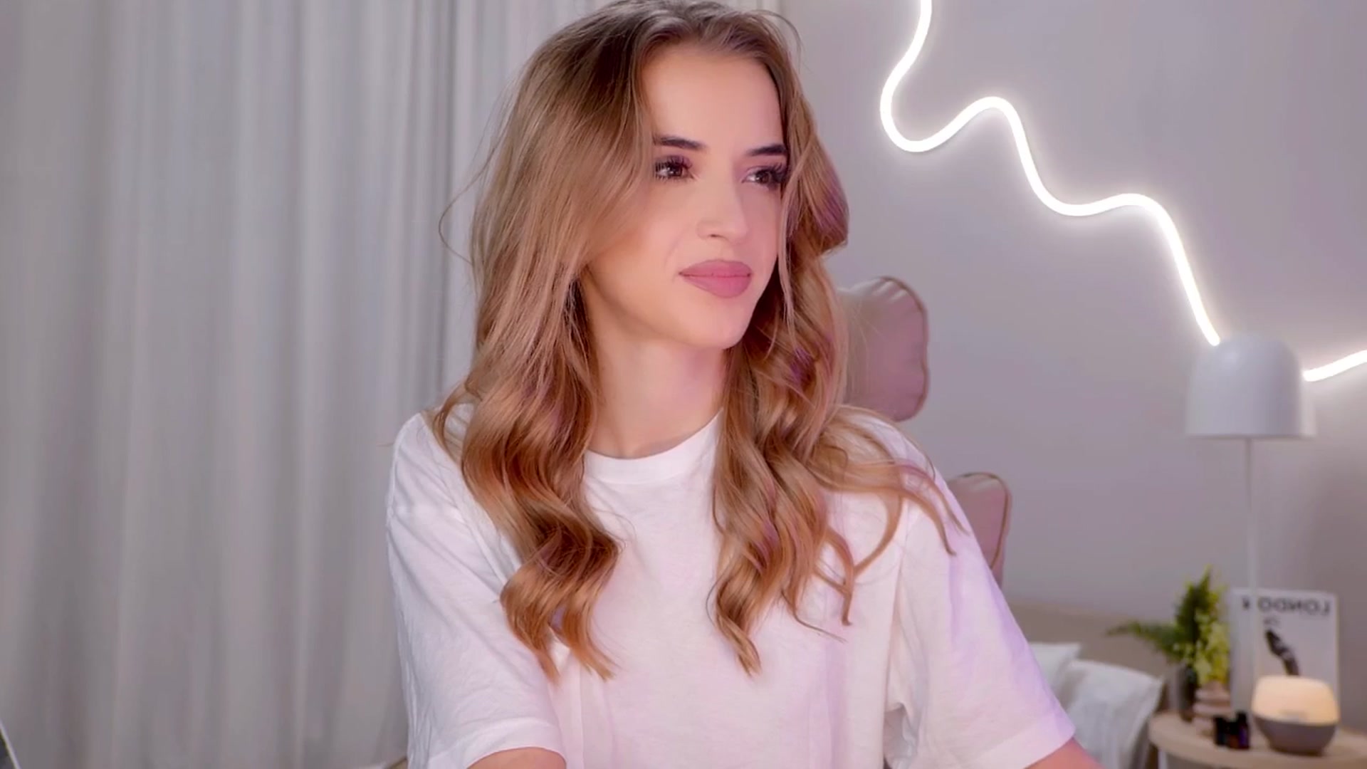 YannaJeen video thumbnail