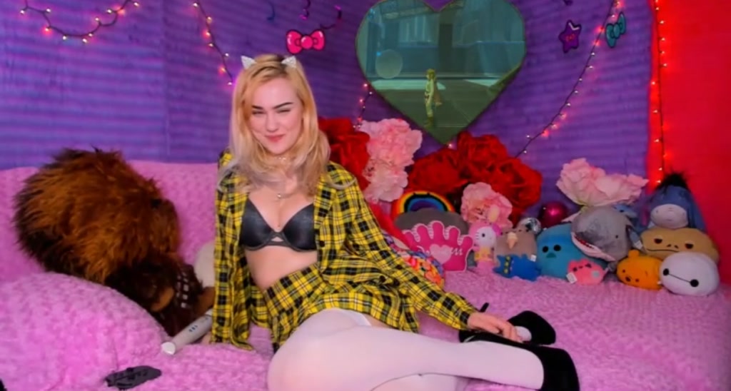 ClaraKitty video thumbnail