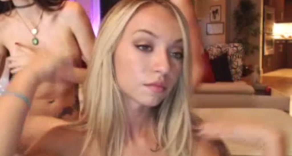 AnaFoxx video thumbnail