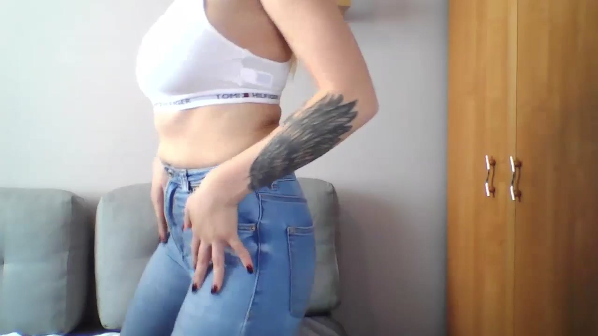 CatrinLips video thumbnail