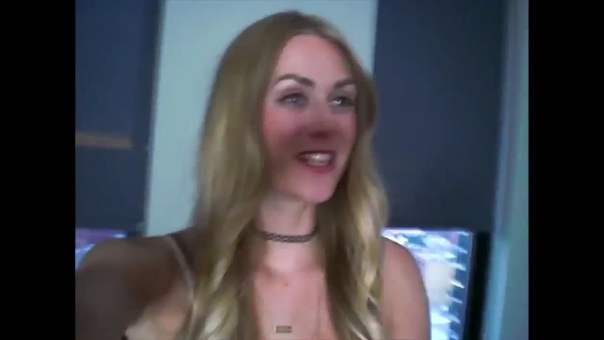 AshleyyLovee video thumbnail