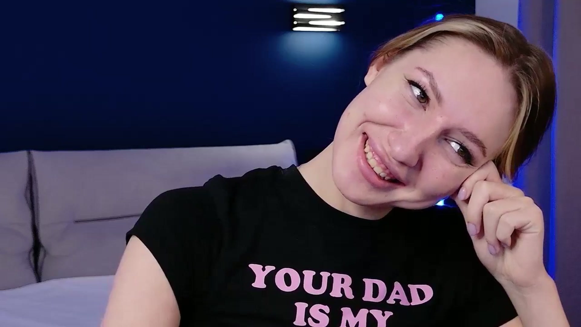 LovelyGin video thumbnail