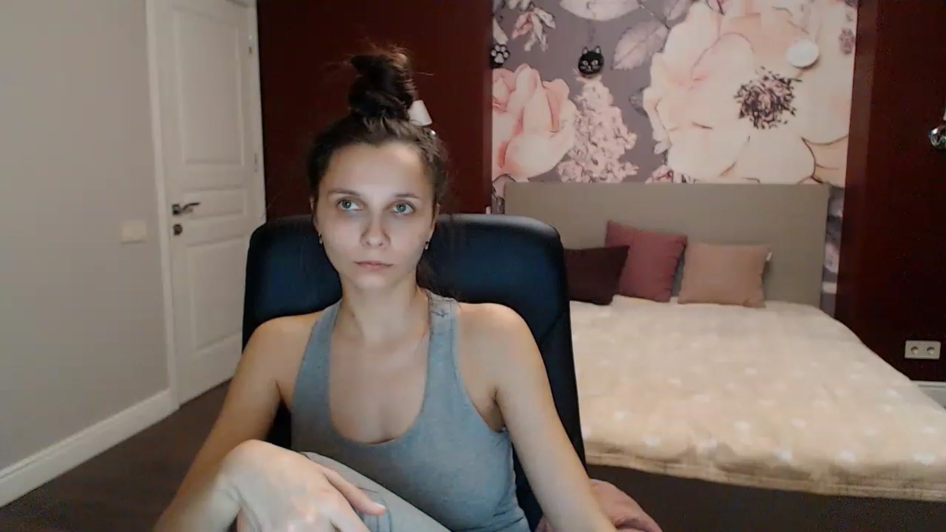 Karina_Mils video thumbnail