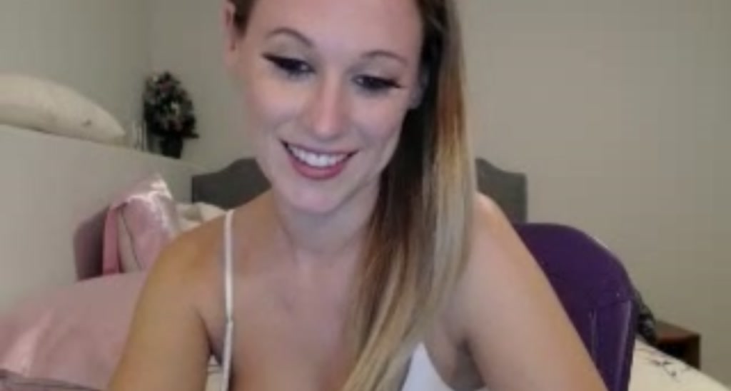SimplySara video thumbnail
