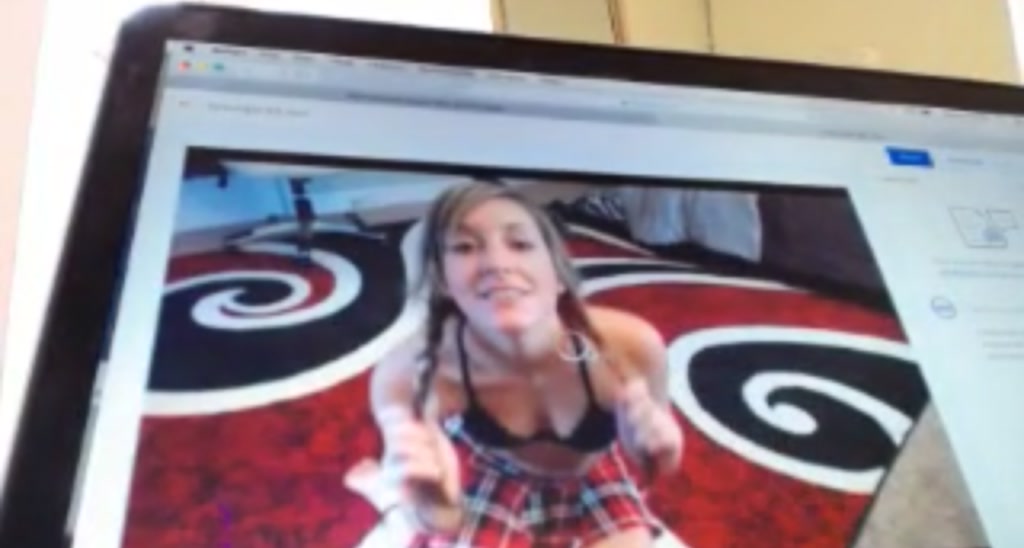 Elizabeth_XO video thumbnail