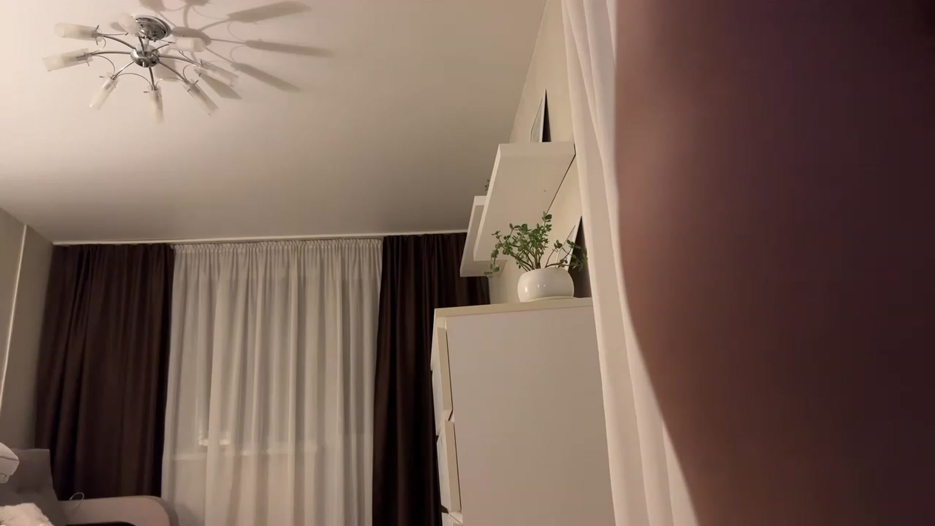EllenOnline video thumbnail