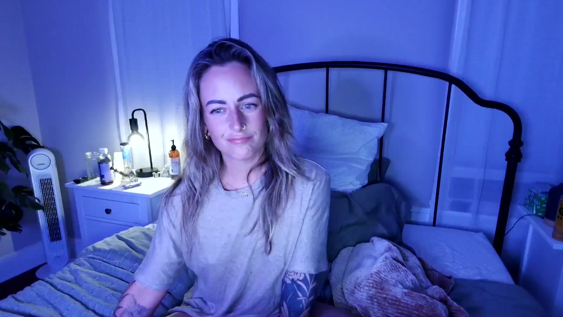 Lena_bee video thumbnail