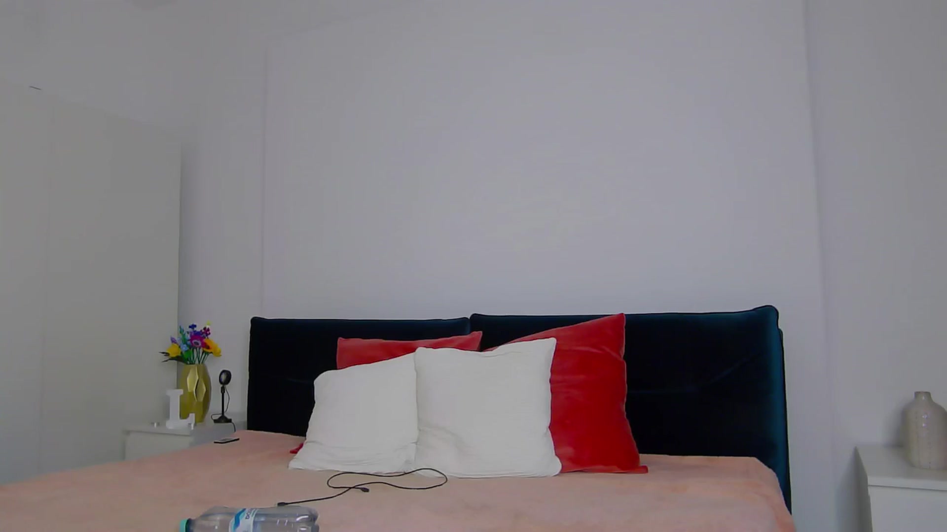 NaiaaBee video thumbnail