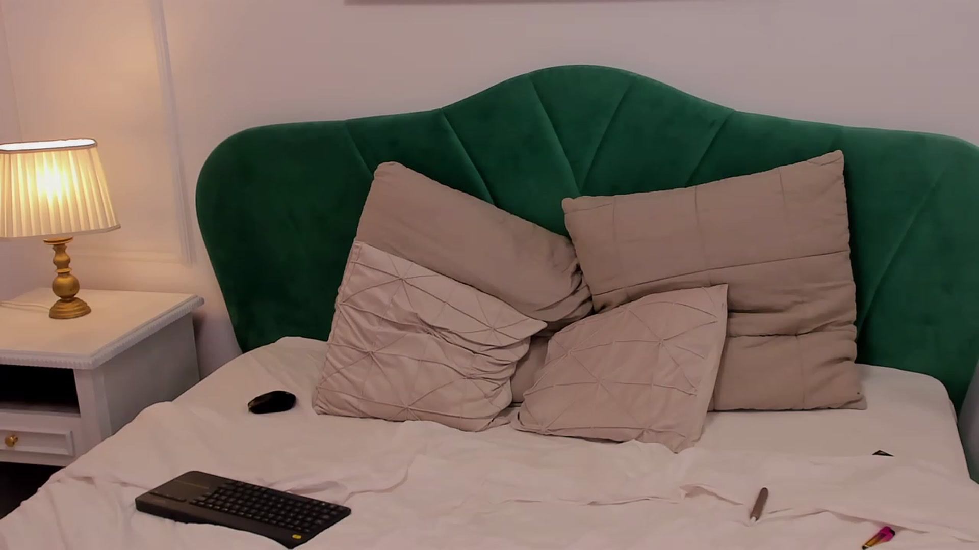 ella5 video thumbnail