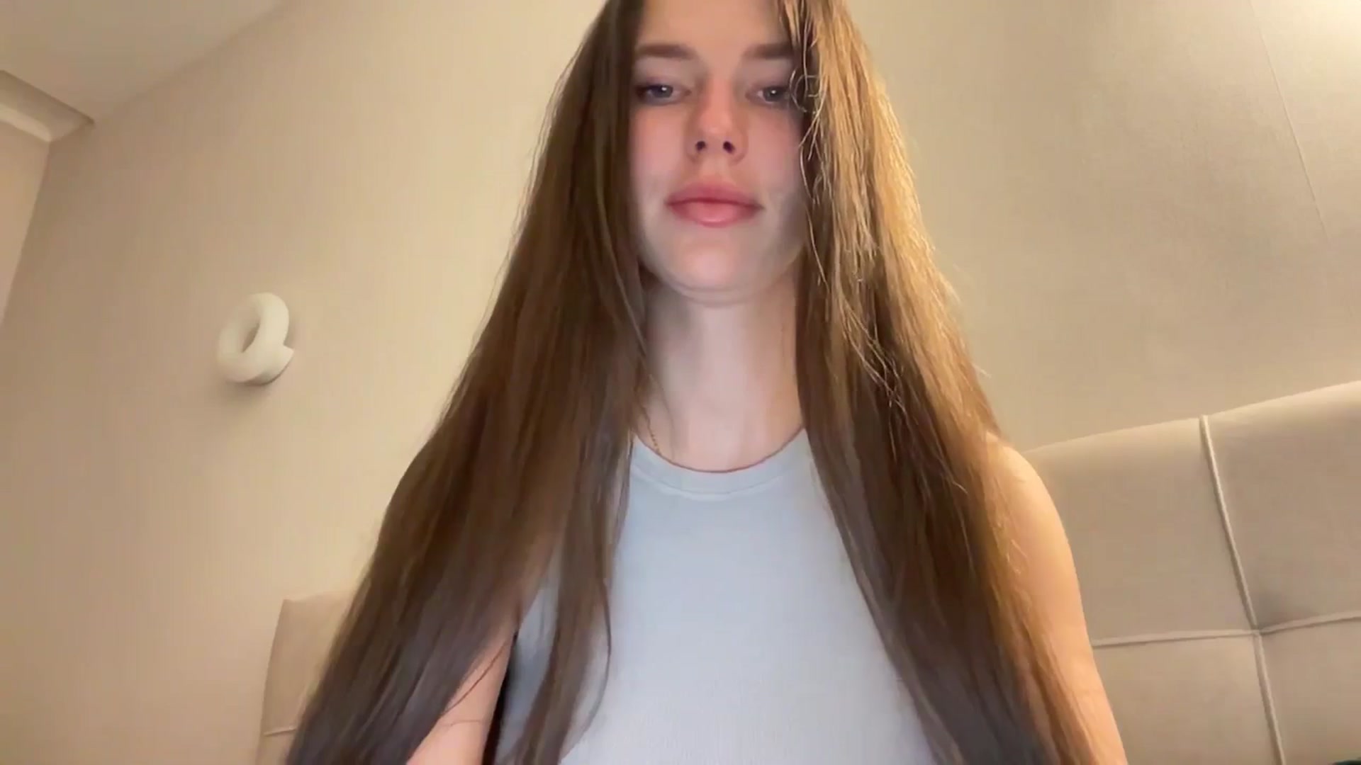 kissfreeze video thumbnail