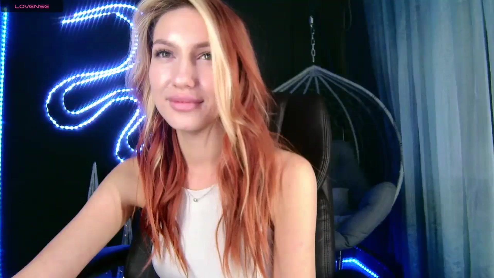 LovelyGin video thumbnail