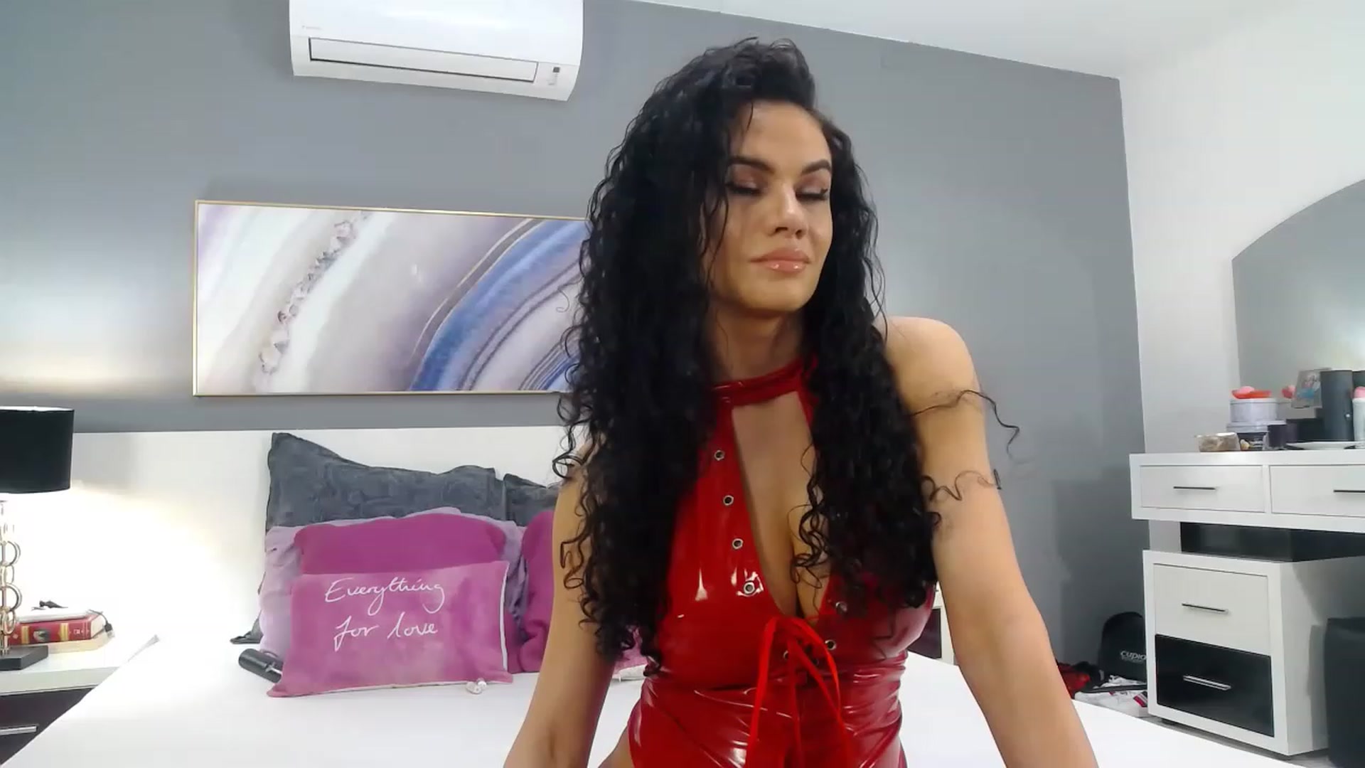 Sophiejoulia video thumbnail