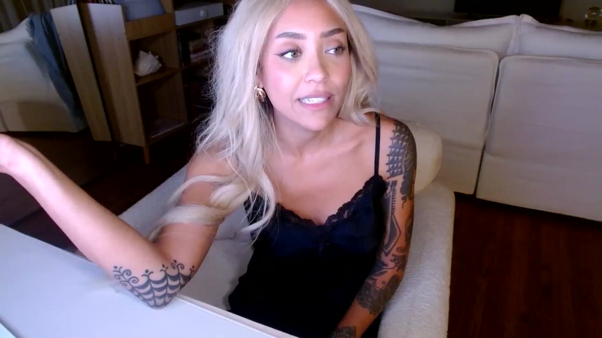 rosiewestttt video thumbnail
