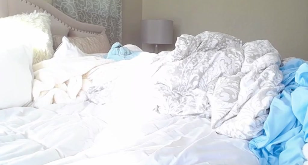 Skye_Evans_ video thumbnail