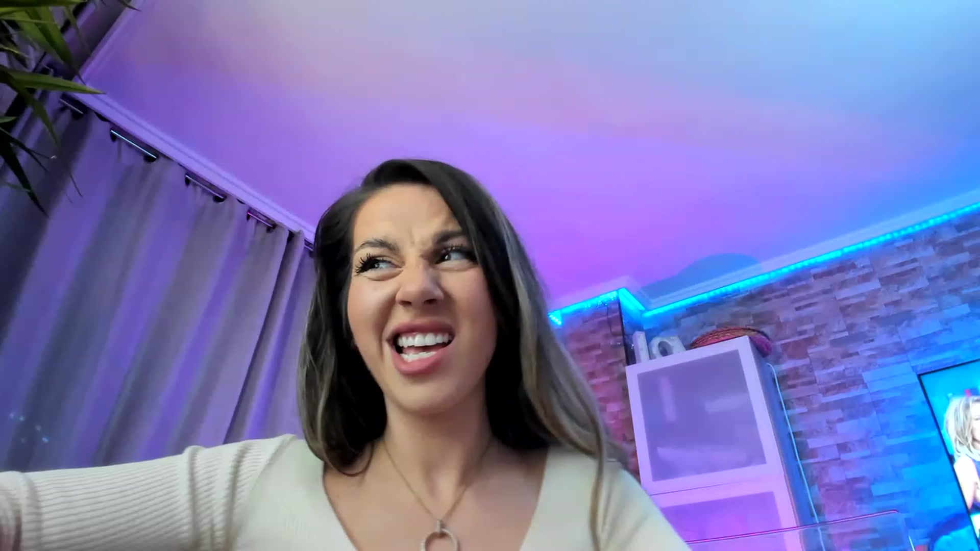 AnooKiss video thumbnail